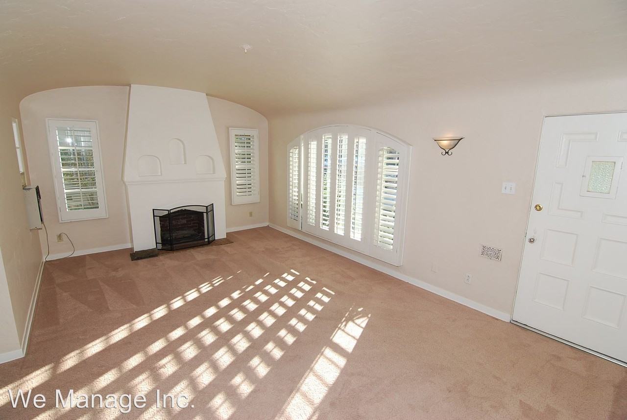 3312 Lemon Ave - Photo 2 of 11