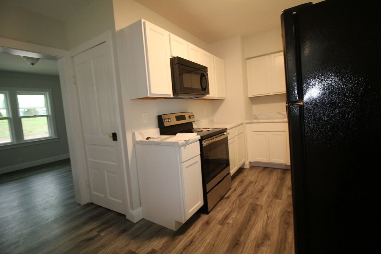 20 Hambro Ave - Photo 2 of 8