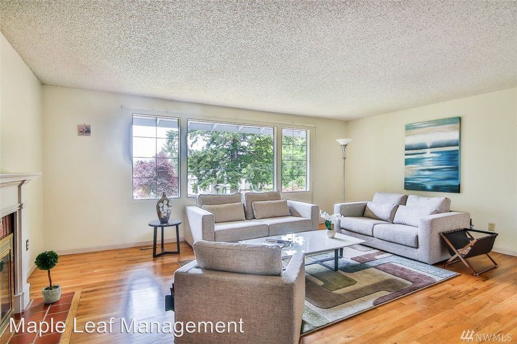 8710 171st Ave NE - Photo 3 of 19
