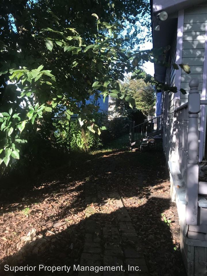 1020 Wagner St - Photo 2 of 33