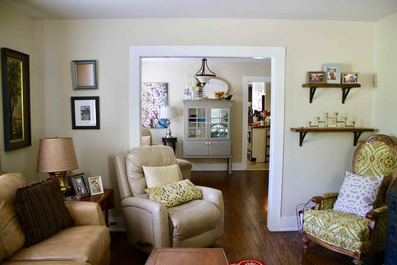 305 S Milton St - Photo 2 of 14