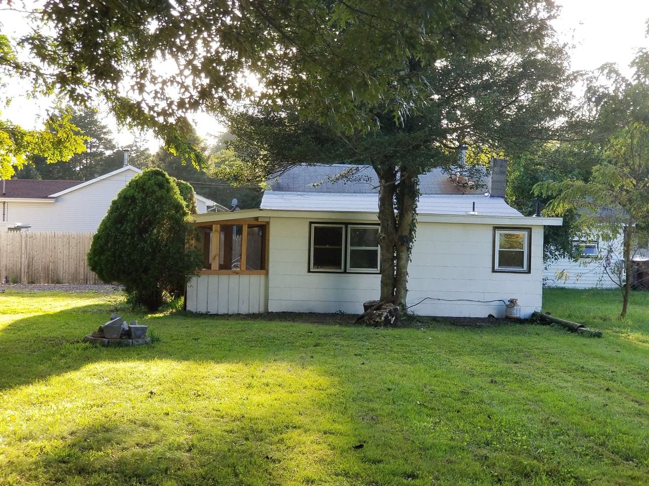 621 Bay Blvd #B - Photo 3 of 13