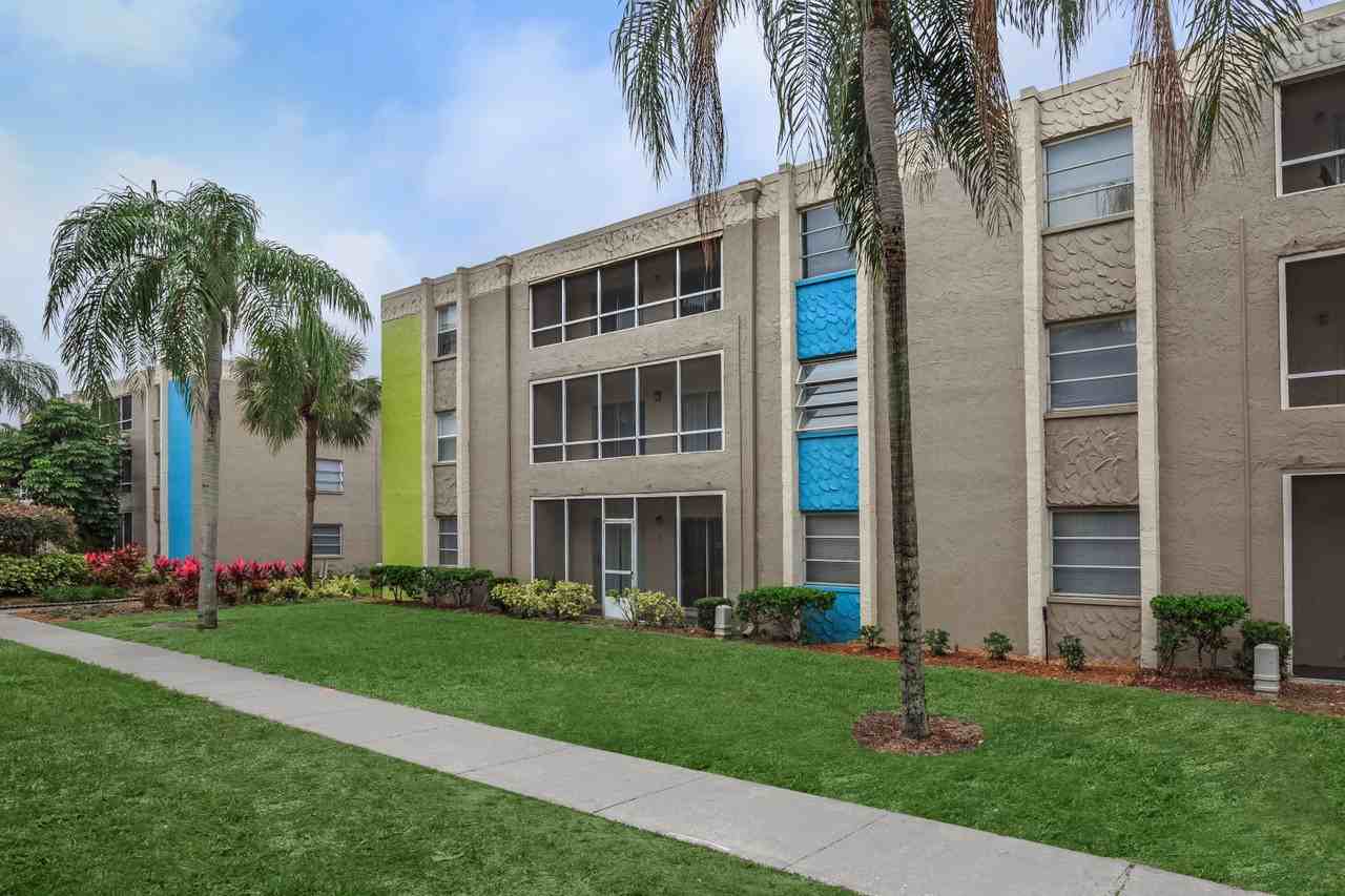 The Vibe at Gateway - Photo 2 of 17