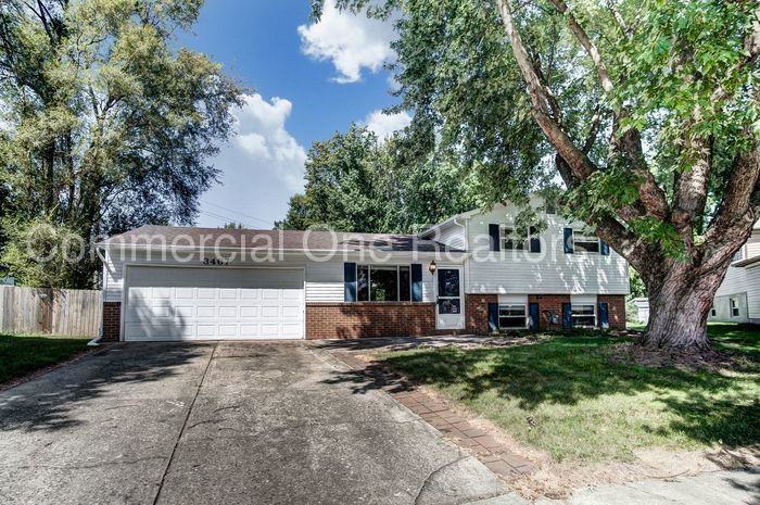 3467 Stokey Ct - Photo 2 of 33