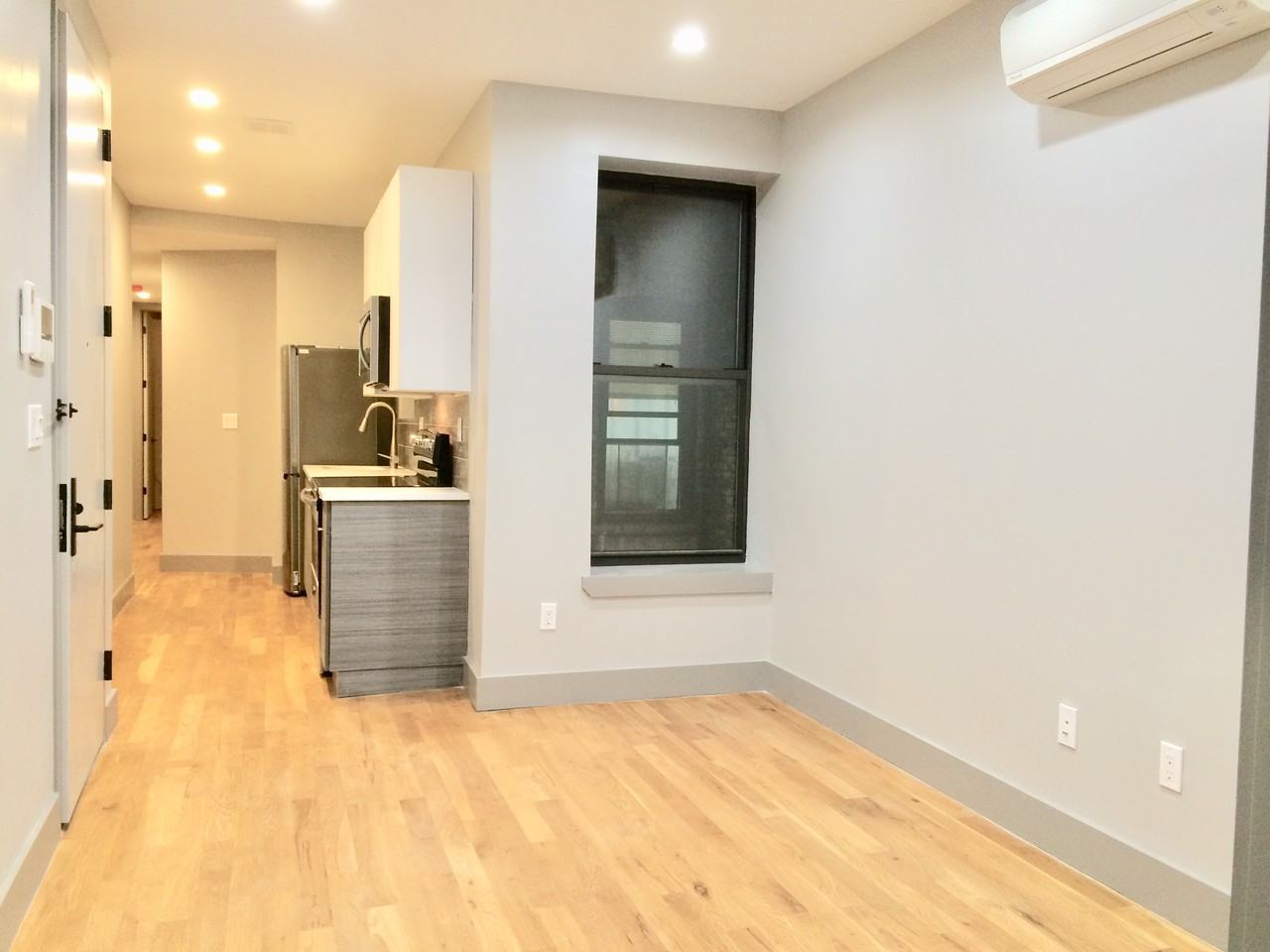 17-16 Woodbine Street #2LR
