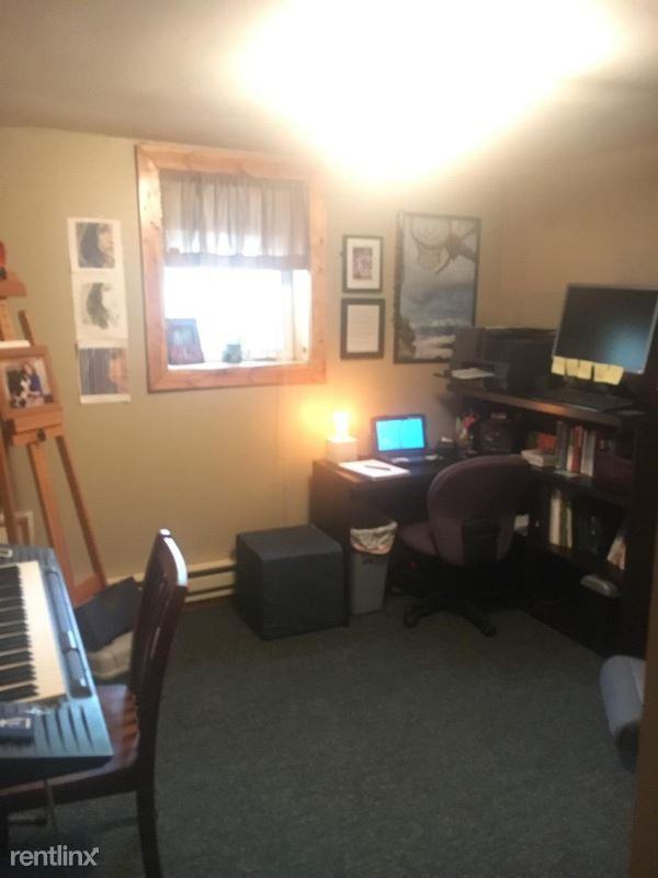 508 W 26th St - Photo 2 of 5