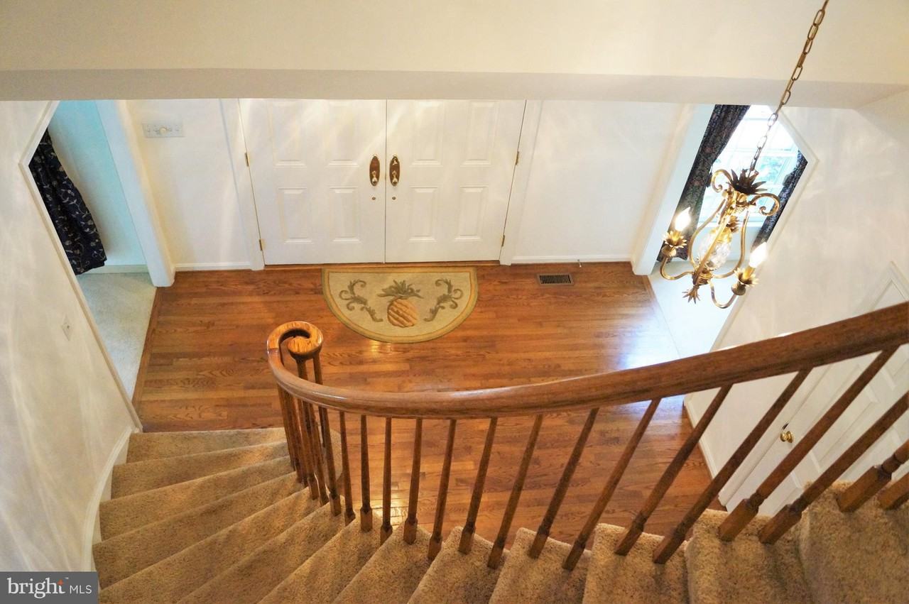 8300 Armetale Ln - Photo 3 of 30