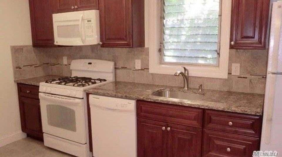 29 N Long Beach Rd - Photo 3 of 11
