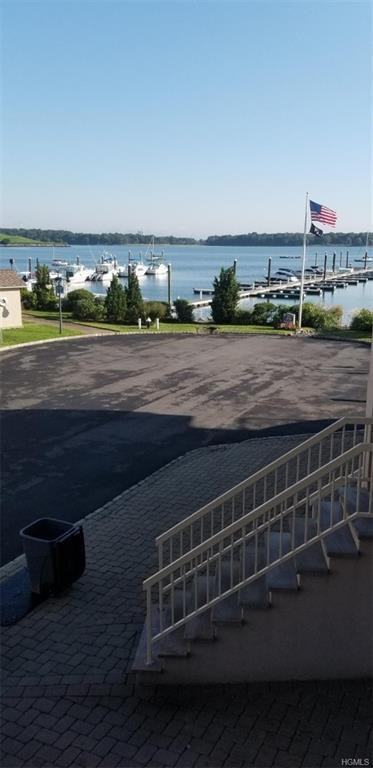 122 Outlook Ave - Photo 2 of 2