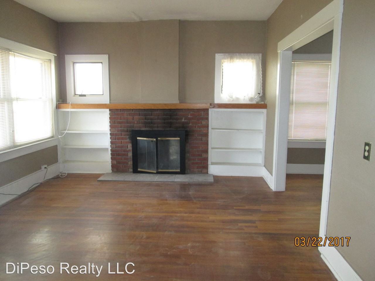 189 W 6th St - Photo 3 of 14