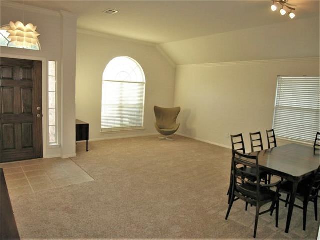 5848 Palomino Dr - Photo 3 of 10