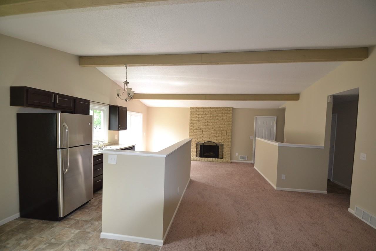 7031 Humboldt Ave N - Photo 2 of 5