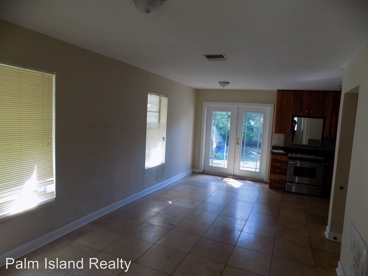 2015 Oakwood Ave - Photo 3 of 13