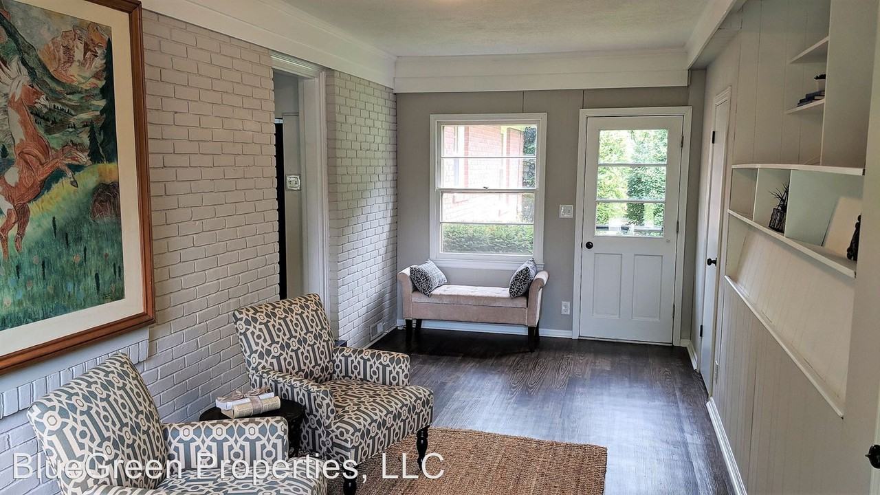 8800 Charing Cross Rd - Photo 2 of 40