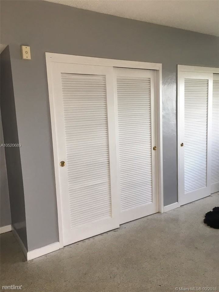 9700 E Bay Harbor Dr - Photo 3 of 7