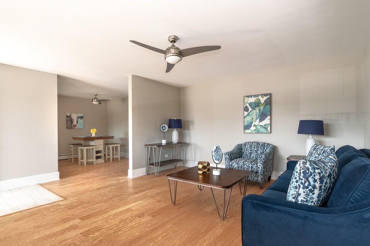 1900 Oakton Street #B6 - Photo 2 of 6