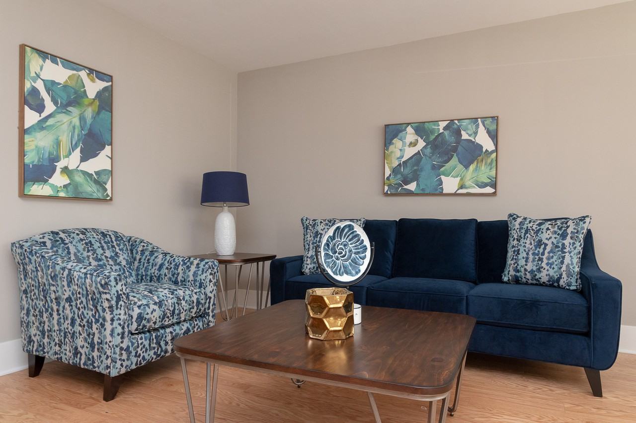 1900 Oakton Street #B6 - Photo 3 of 6