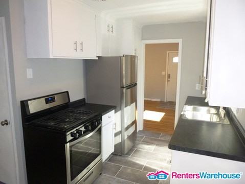 1630 Melrose Ave - Photo 3 of 16