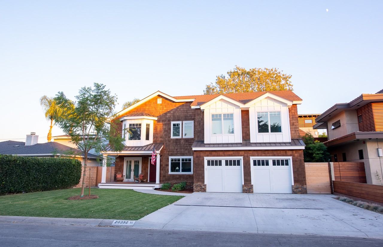 20352 Bayview Ave - Photo 2 of 28