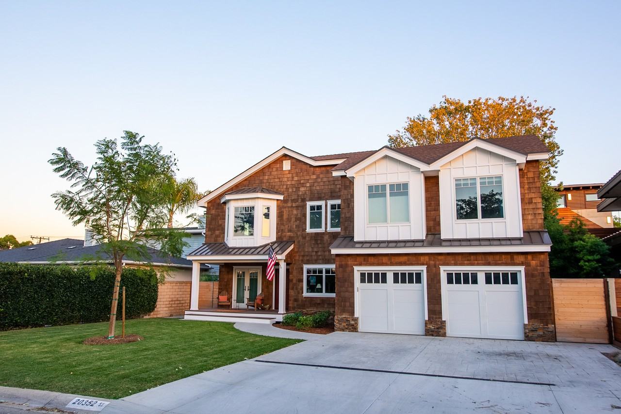 20352 Bayview Ave - Photo 3 of 28