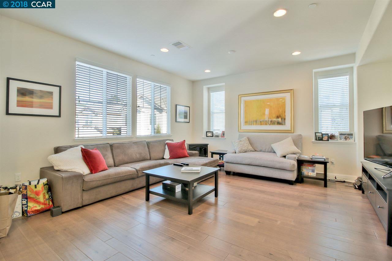 36 Wild Plum Way - Photo 2 of 21