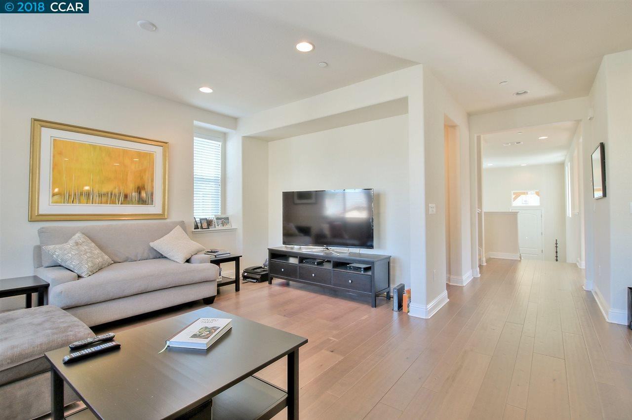 36 Wild Plum Way - Photo 3 of 21