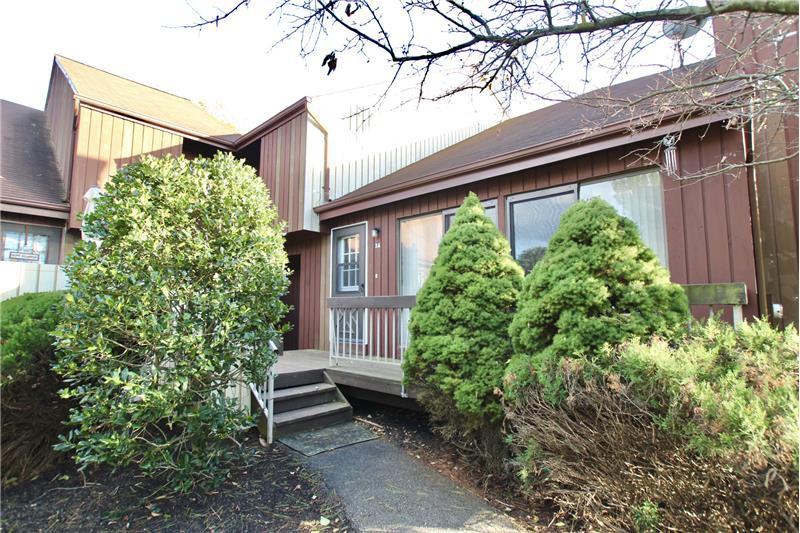 26 Bloomingdale Dr #3A - Photo 2 of 40