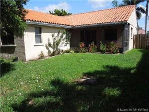 15510 Gauntlet Hall Manor - Photo 2 of 4