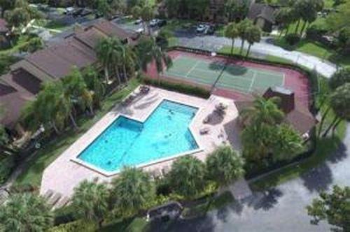 8735 Cleary Blvd - Photo 2 of 8