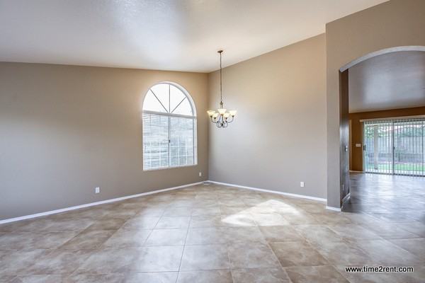 6049 E Glencove St - Photo 2 of 32