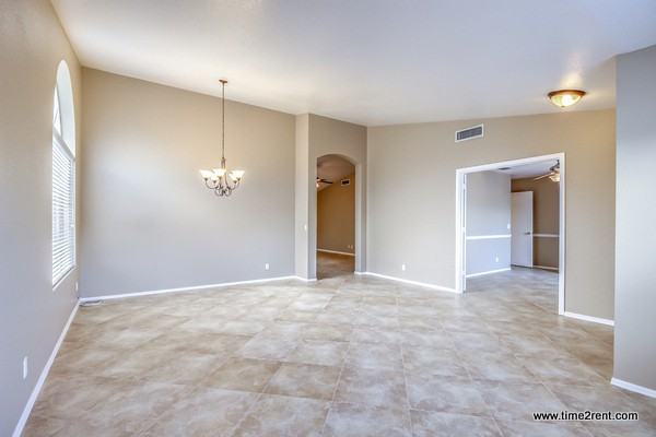 6049 E Glencove St - Photo 3 of 32