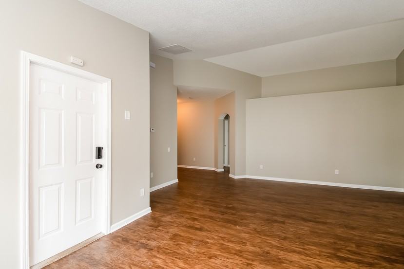 654 Cherry Bark Dr N - Photo 3 of 25