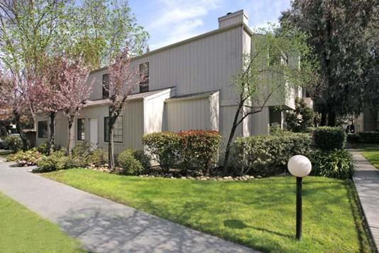 WESTPOINTE APARTMENTS - Photo 4 of 17