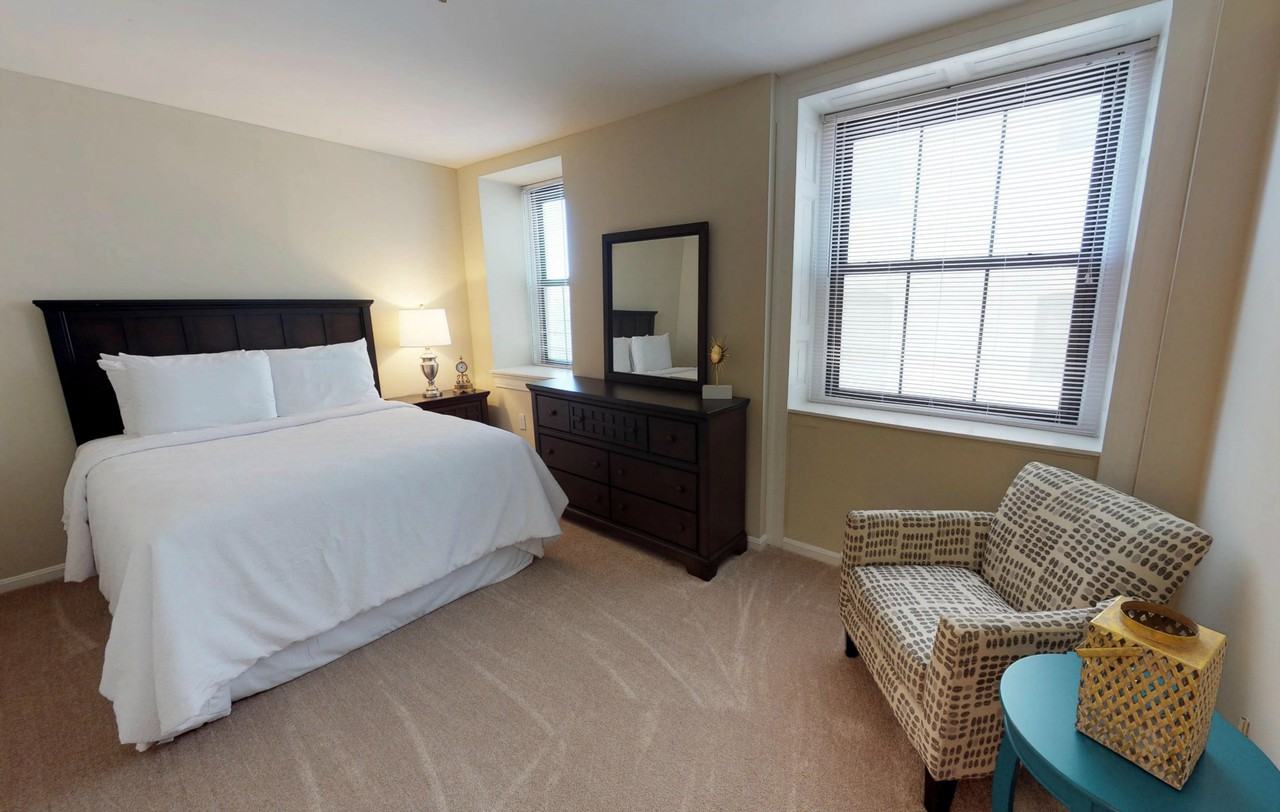 The Mount Royal Apartments 103 E Mount Royal Ave, Baltimore, MD 21202