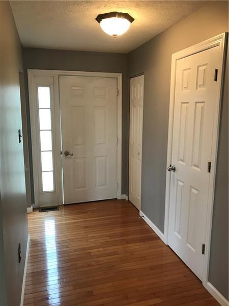 218 Hillvue Dr - Photo 3 of 25