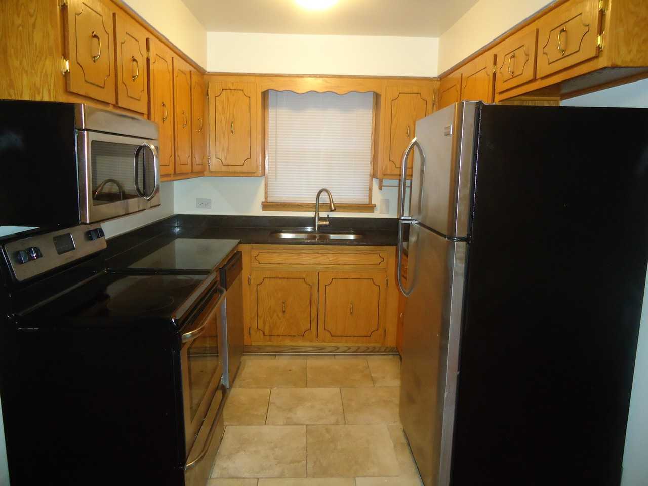 6405 W Home Ave #8a - Photo 3 of 14