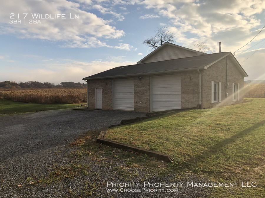 217 Wildlife Ln - Photo 2 of 24