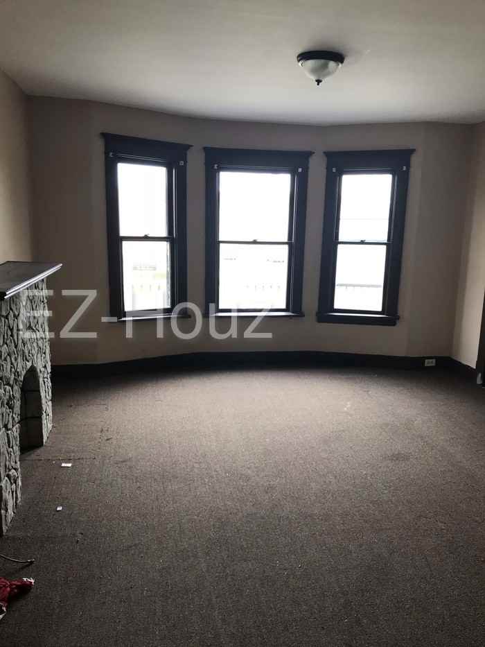 111 Monticello Pl - Photo 2 of 8