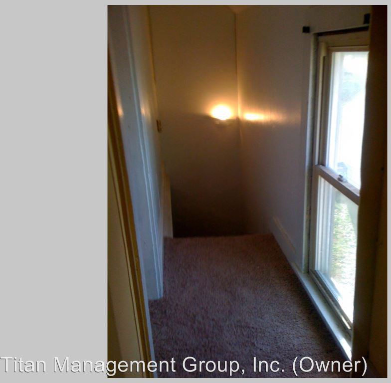 1229 Wabash Ave - Photo 2 of 12