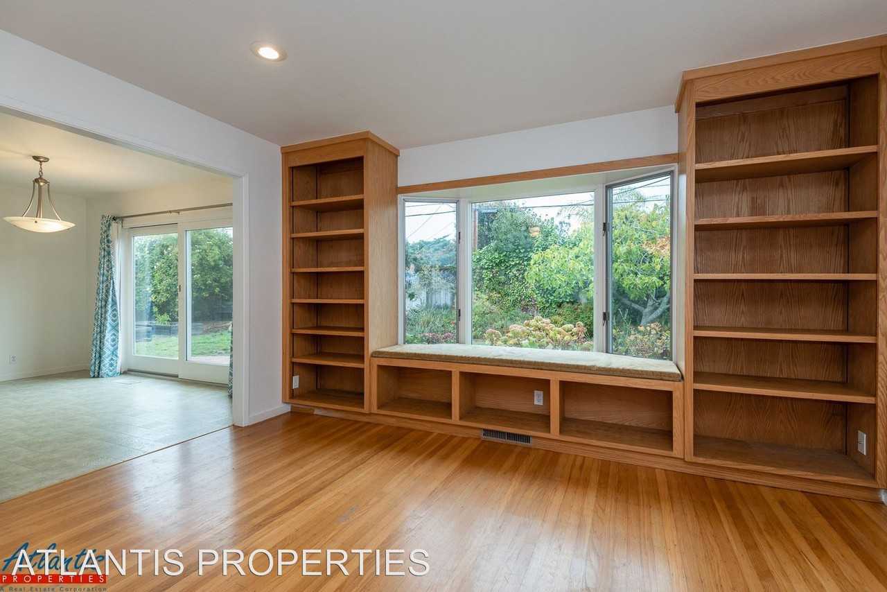 138 Wesley St - Photo 2 of 14