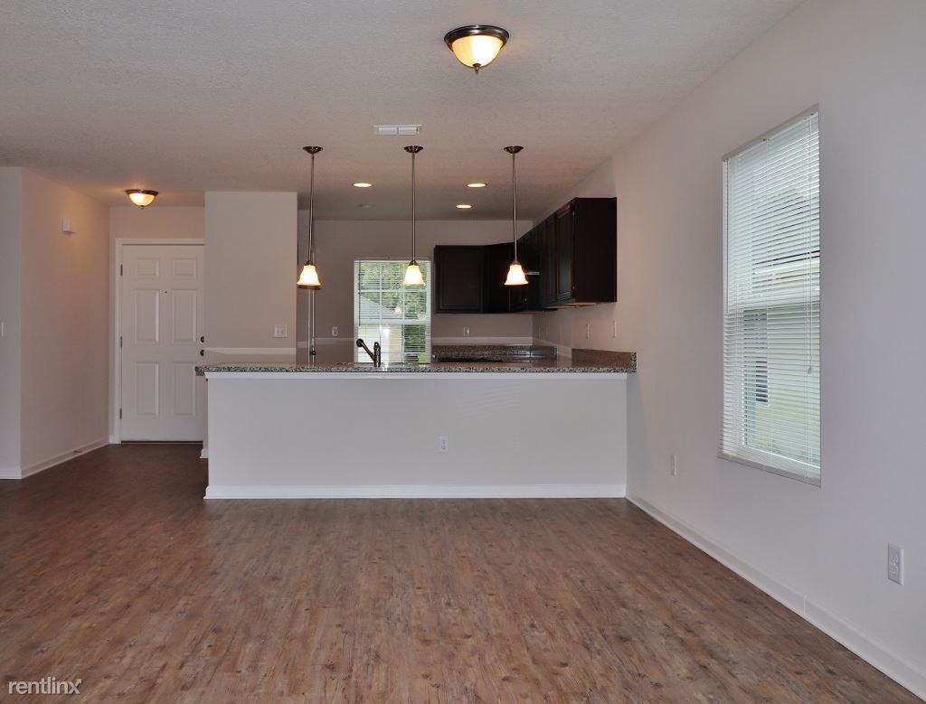 2363 Johnson Ave - Photo 3 of 11