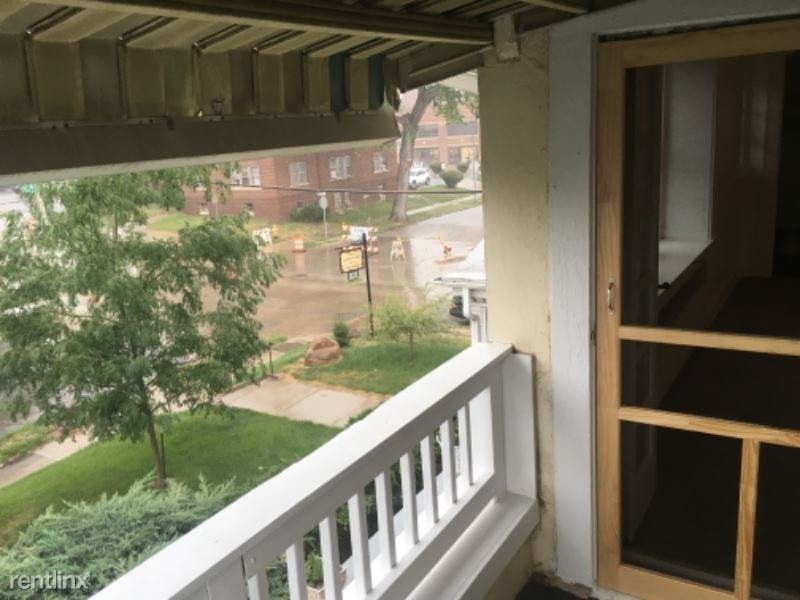 401 S 38th Ave - Photo 3 of 10