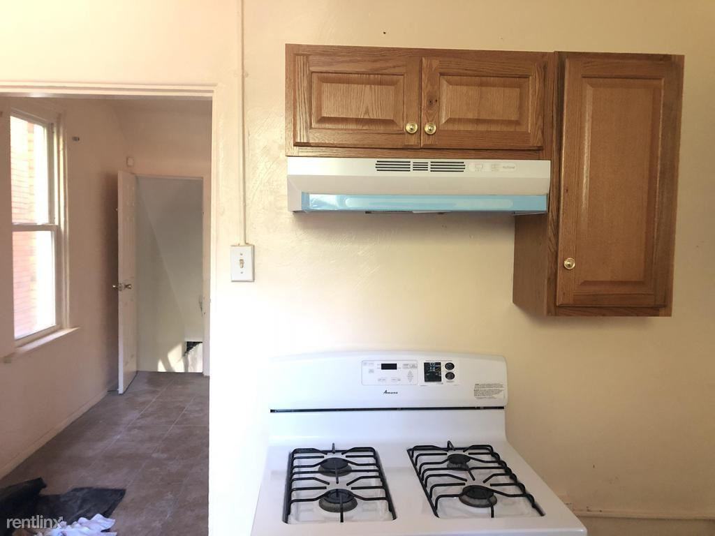 7415 Race St - Photo 2 of 29