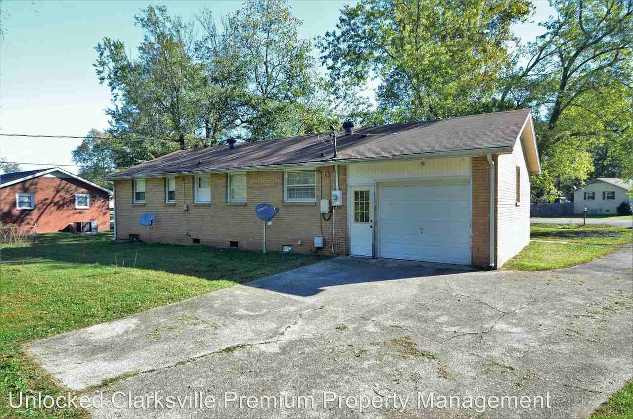 39 Charlemagne Blvd - Photo 3 of 14