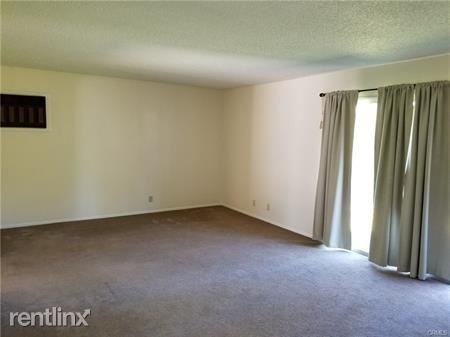 17221 Villa Park St - Photo 2 of 11