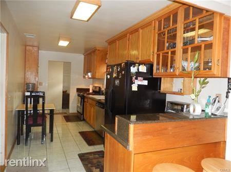 920 Cynthia Ave - Photo 2 of 22