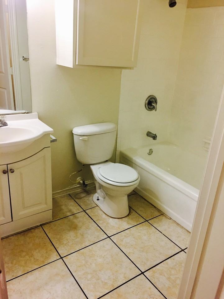 W Hutchins Pl #117 - Photo 5 of 27