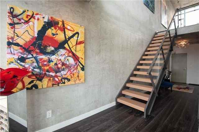 111 Bathurst Street #94736