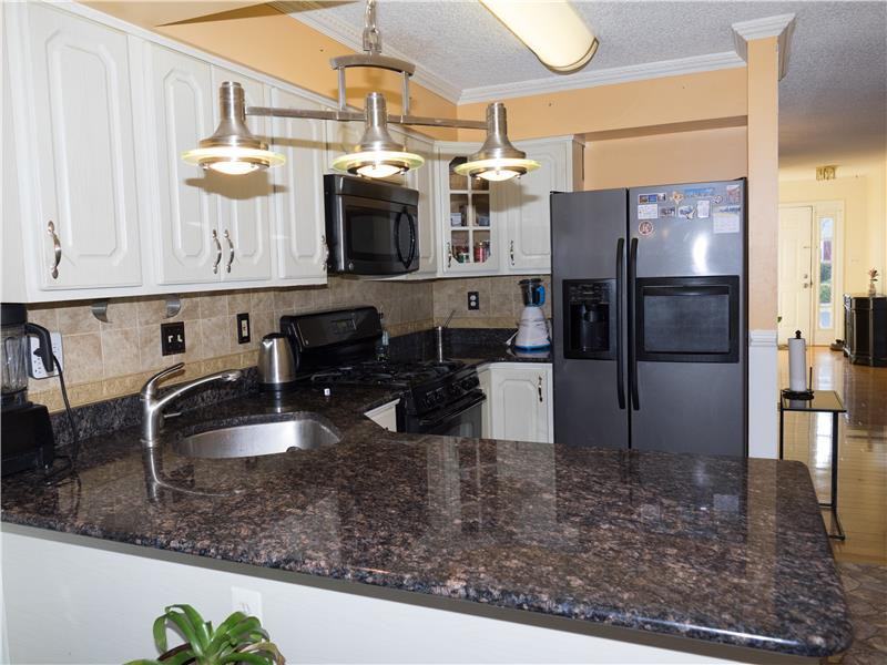 22 Topaz Dr - Photo 3 of 14