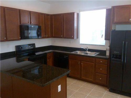 14706 SW 12th St - Photo 3 of 8